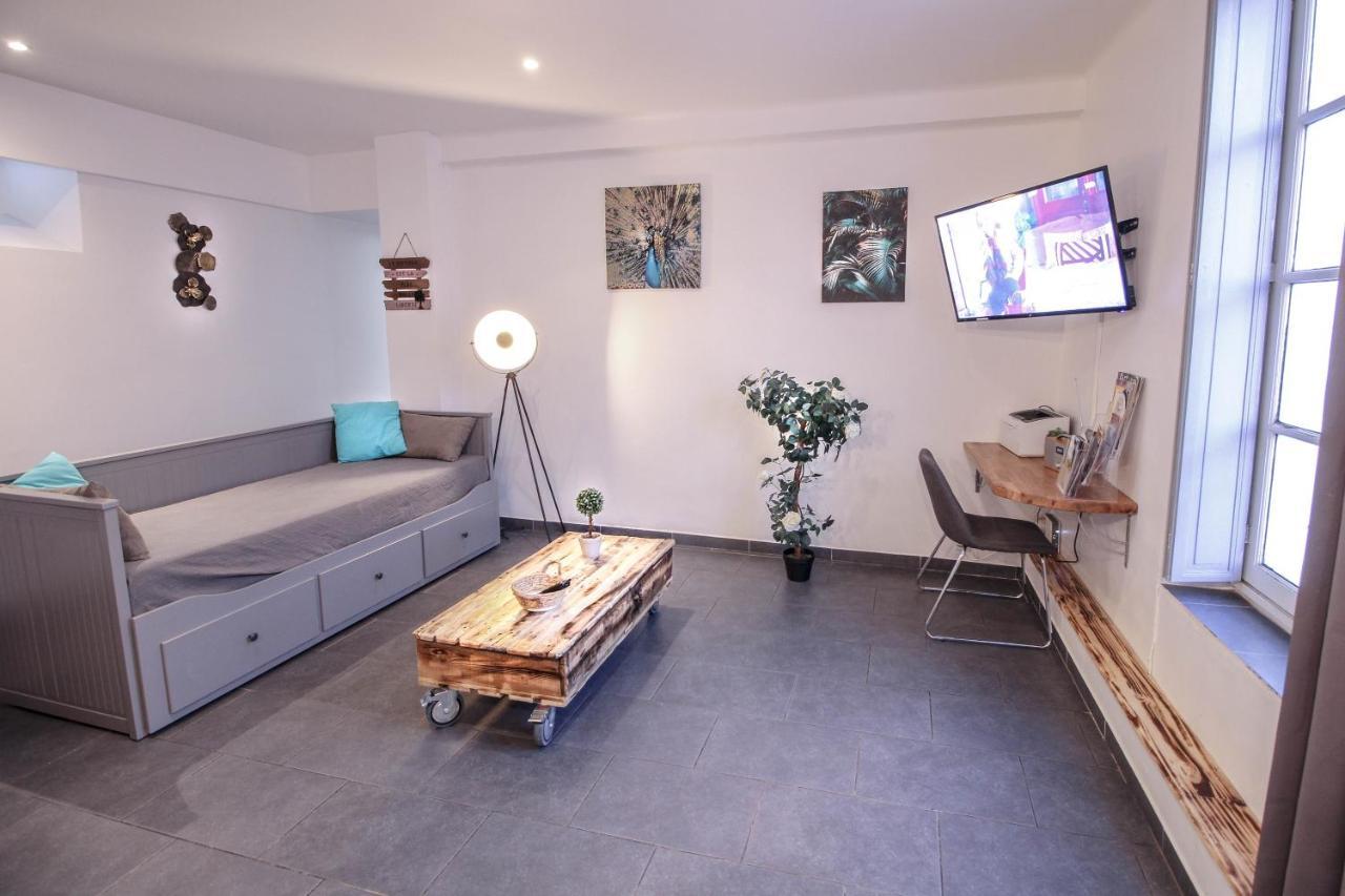 قرقشونه Appartement Calme Et Spacieux, Cite Et Ville A Pied, Wifi, 2 Chambres, 3 Lits المظهر الخارجي الصورة